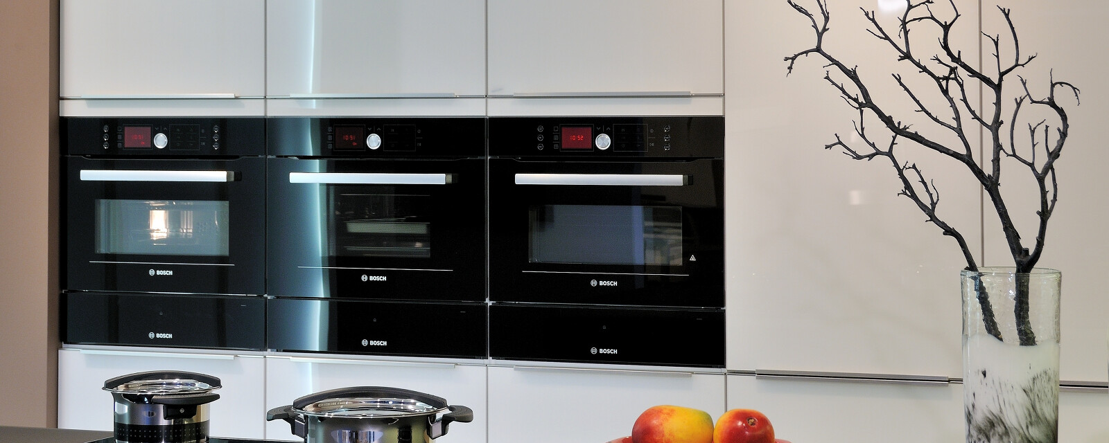 Küchen-Modernisierung – kleiner Aufwand, große Wirkung. Küchen-Modernisierung – kleiner Aufwand, große Wirkung.